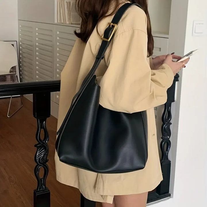 Ladies shoulder and crossbody minimalist leather bag