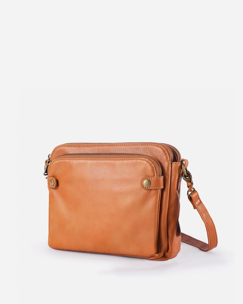 Lily Melbourne Daisy - Chic leather handbag with smart storage and premium craftsmanship