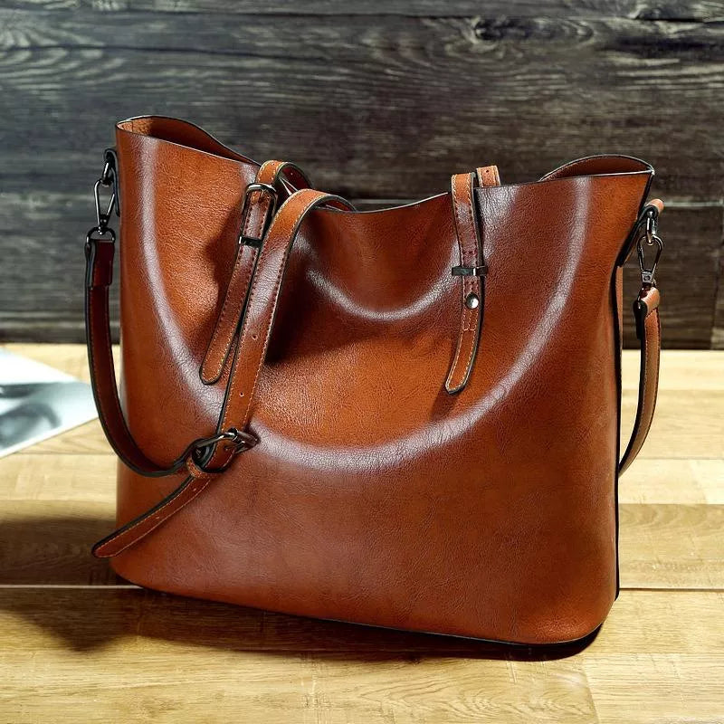 Lily Melbourne Jamy - Timeless vintage leather handbag for stylish everyday use