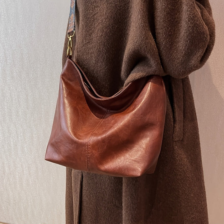 Lily Melbourne Ruby - Stylish leather bag with versatile compartments